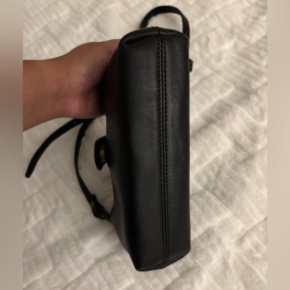 Vintage style Doctor Black Leather Crossbody - Picture 7 of 11